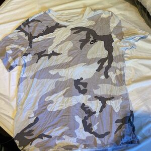 light purple camo nike tee